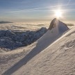 Vrh Snežne konte, fotografirano tik izpod Kalvarije. Takrat je bila Krma še prevozna do konca.