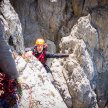 Jaka Ortar, sicer vrhunski alpinistični smučar, je šel v Dolomite preverit katere klasične (plezalne) smeri pride letos posmučat.