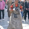 Sreča ob prihodu do templja Jokhang