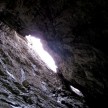 Pogled v smer oziroma iz jame